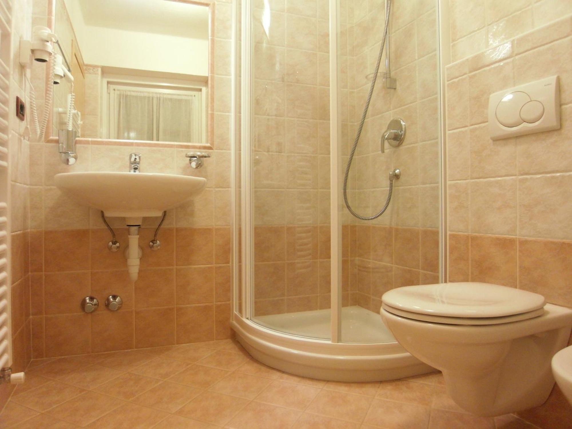 Hotel L'Ideale Moena Luaran gambar