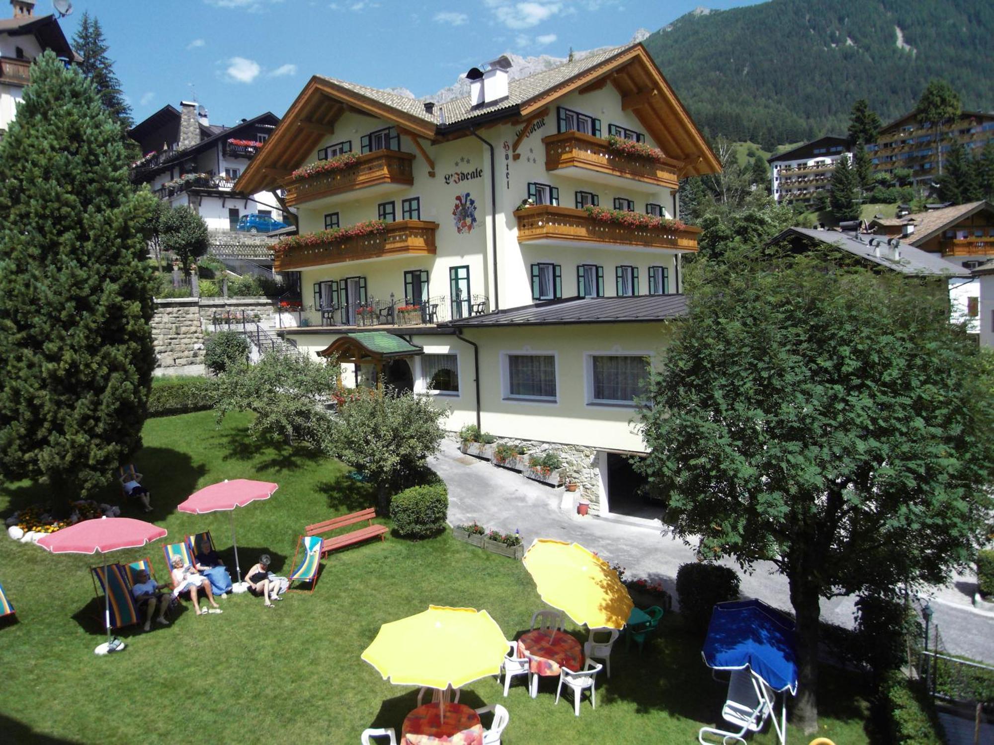 Hotel L'Ideale Moena Luaran gambar