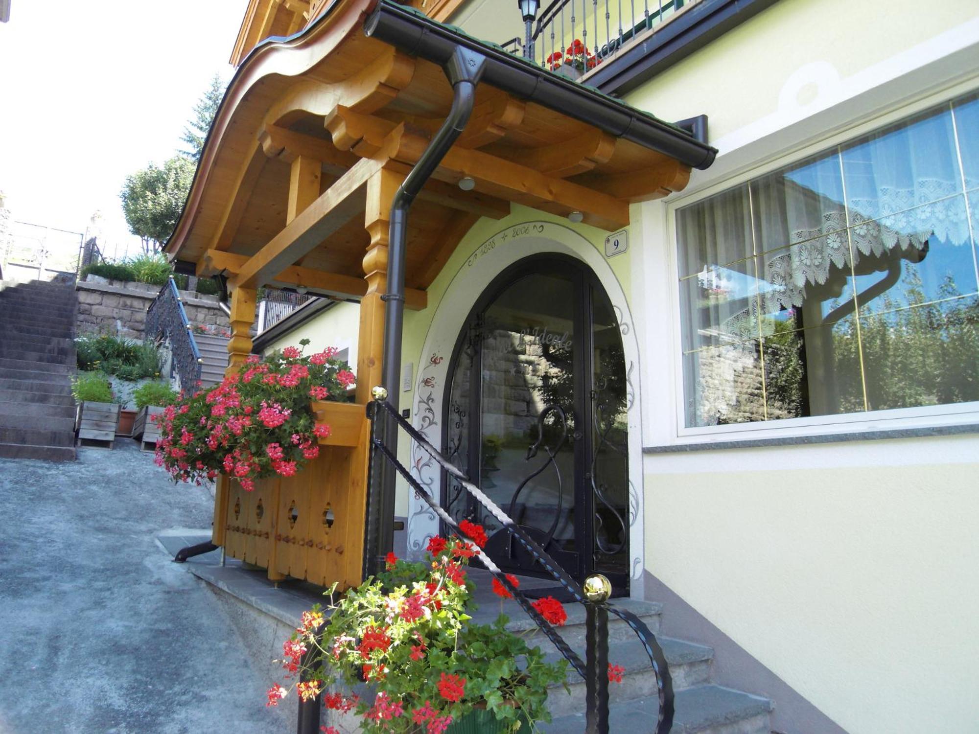 Hotel L'Ideale Moena Luaran gambar