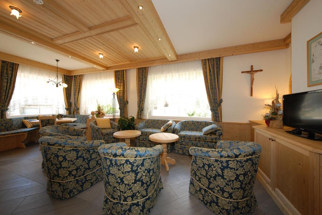 Hotel L'Ideale Moena Luaran gambar